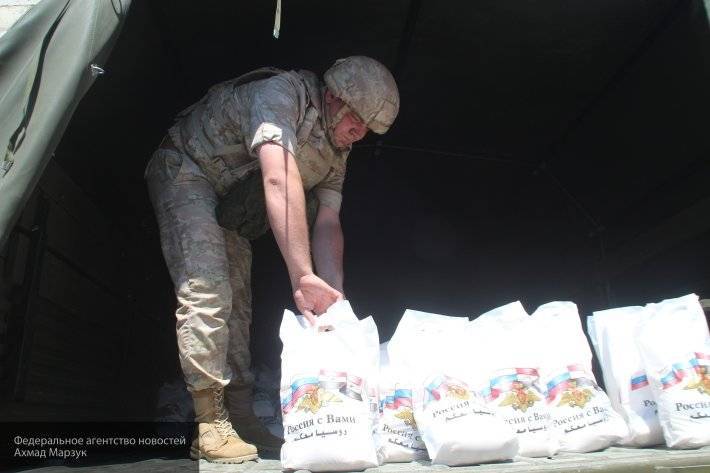 Российские военные доставили гуманитарный груз в Сирию