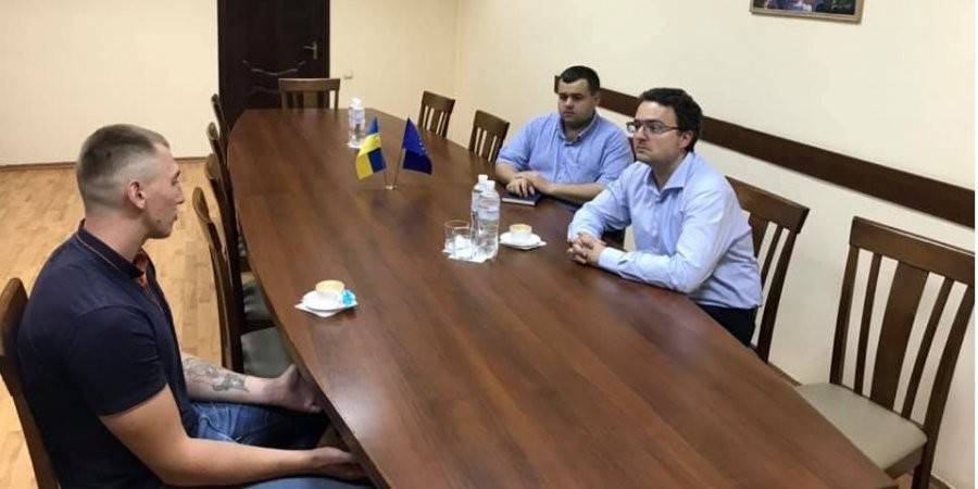 Незаконно осужденного в Крыму политзаключенного Стешенко освободили