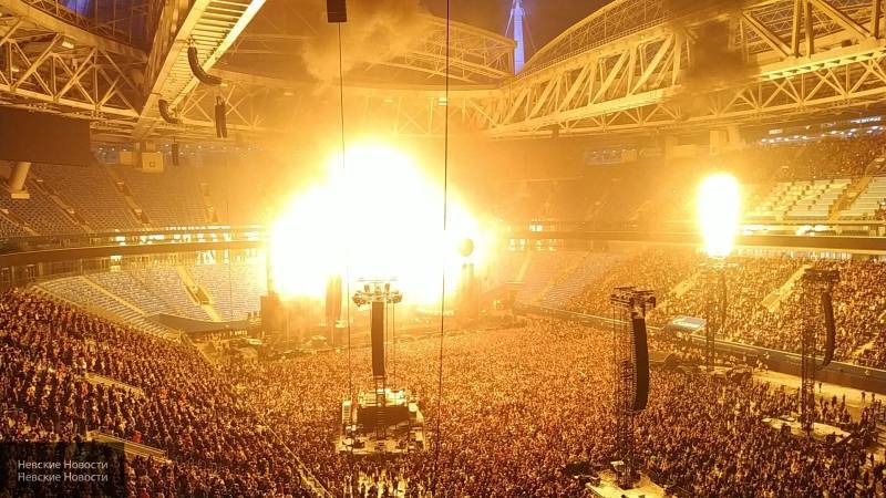 Очевидцы сообщили, что на&nbsp;концерте Rammstein в&nbsp;Риге не&nbsp;было пожара