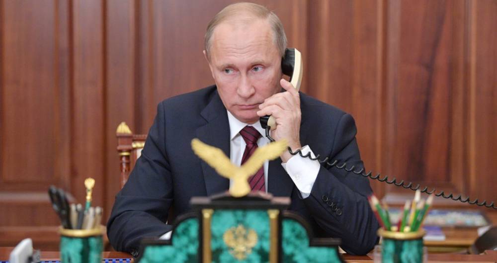В Кремле раскрыли детали разговора Путина с Зеленским