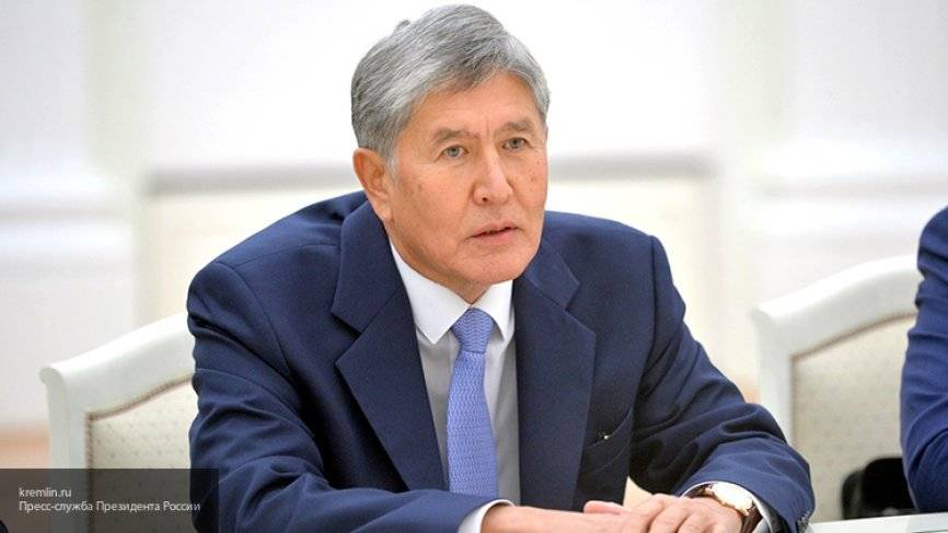 В Киргизии со стрельбой началась операция по задержанию экс-президента Атамбаева