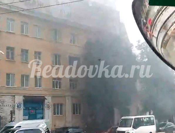 В центре Смоленска загорелся автобус