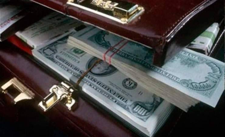 В кабинете чиновников «Минсктранса» нашли полмиллиона долларов