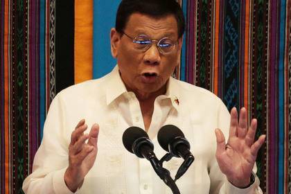 Президент Филиппин пообещал резать головы наркобаронам