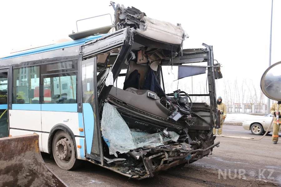 «Водитель автобуса нарушил ПДД»: глава адмполиции о смертельном ДТП в Нур-Султане