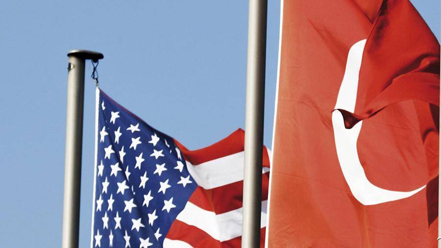 Турция и США создадут центр совместных операций в Сирии