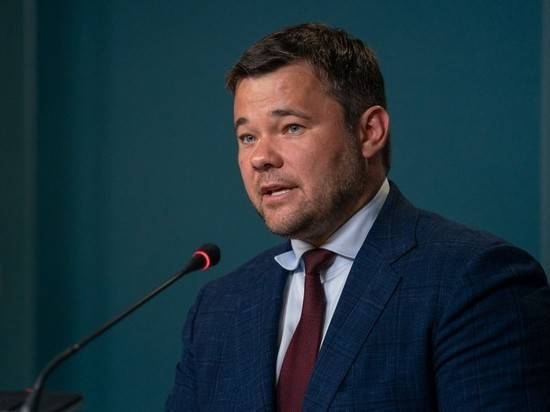 Зеленский сообщил об увольнении главы администрации Богдана