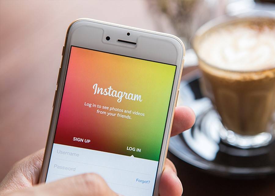 В работе социальной сети Instagram произошел сбой