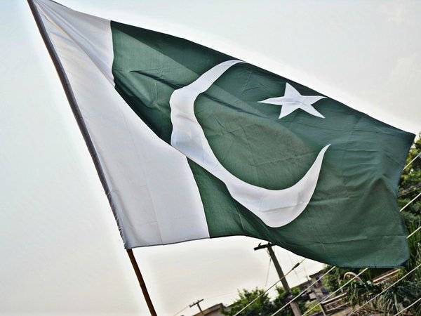 Пакистан решил выслать посла Индии и прекратить торговлю