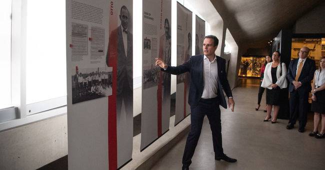 Выставка ФК «Бавария» о Холокосте дебютировала в США