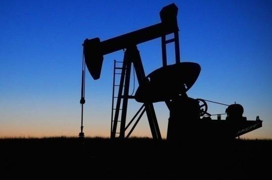 Цена нефти Brent опустилась ниже 58 долларов за баррель