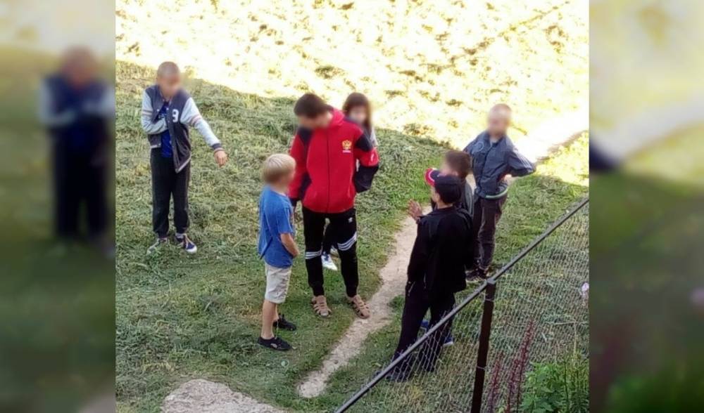Юные нюхачи из Смоленской области «пыхают» прямо под окнами жилых домов