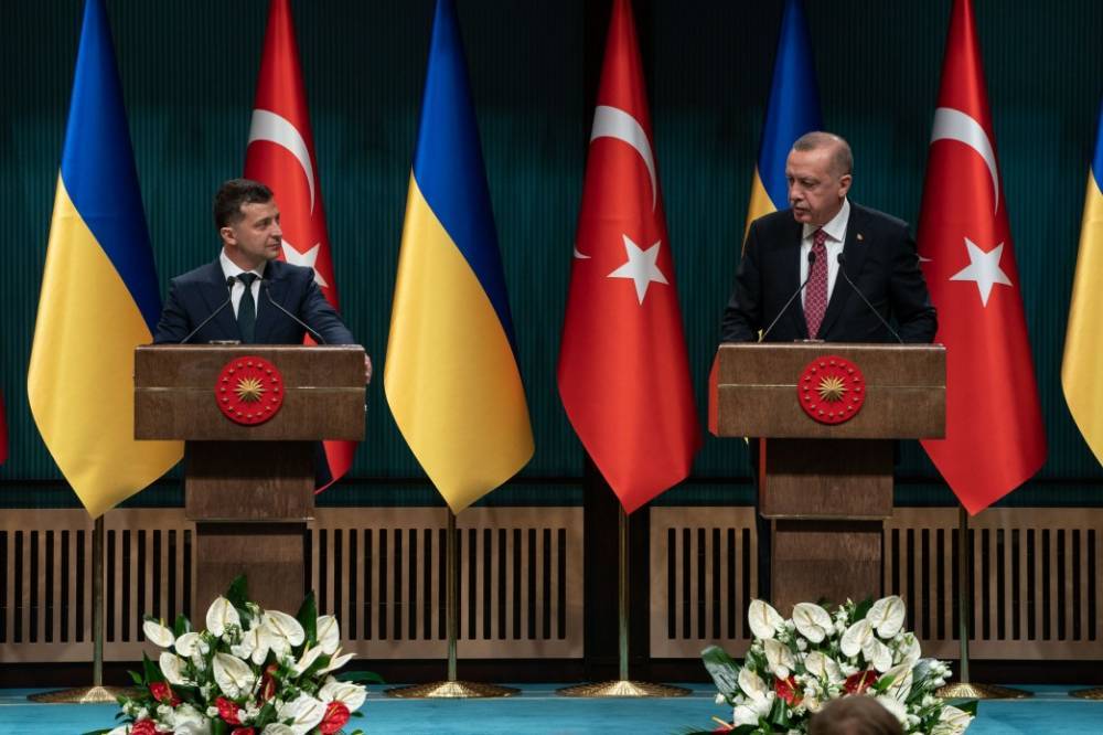 Зеленский заявил, что вместе с Эрдоганом будет отрывать Крым от России