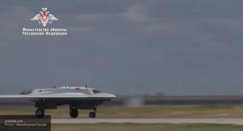 Видео первого полета беспилотника "Охотник" появилось в Сети