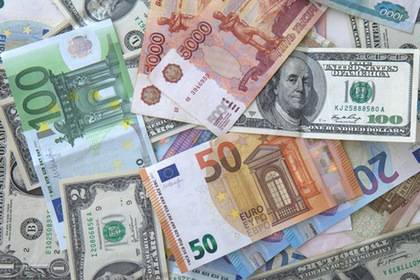Россию похвалили за отказ от доллара