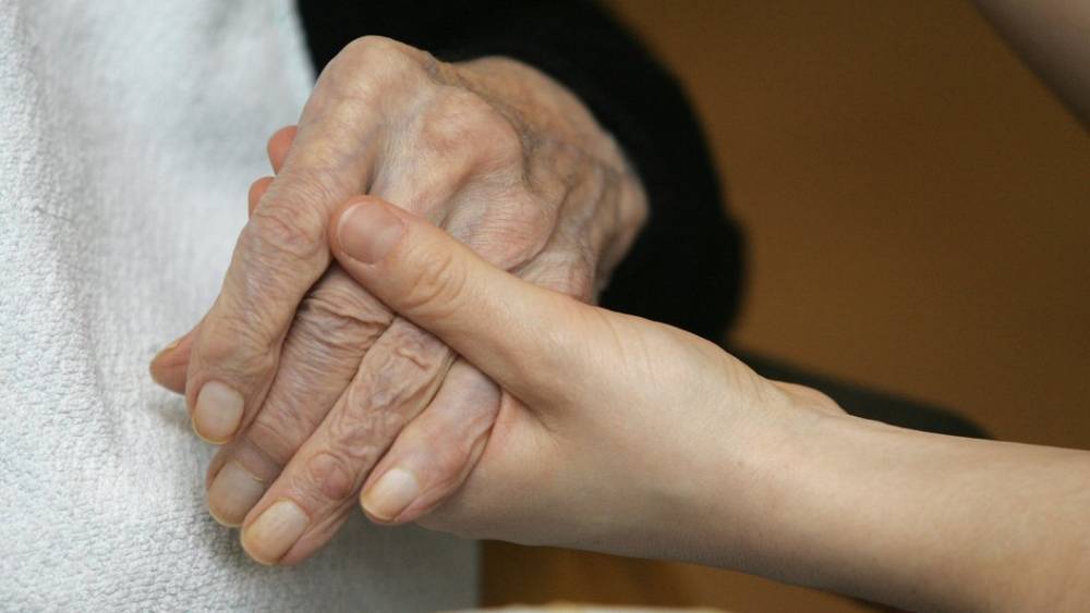 Решение искали 28 лет: Британские учёные узнали, как победить деменцию
