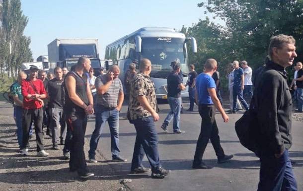 Шахтеры оккупированной части Донбасса вышли на забастовку из-за долгов по зарплате | Новороссия