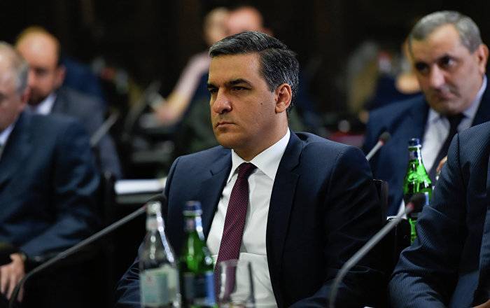 Омбудсмен Армении требует от Генпрокуратуры и ССС разъяснений по делу судьи Григоряна