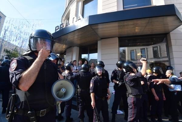 Дело о массовых беспорядках в Москве 27 июля передано в центральный аппарат СКР