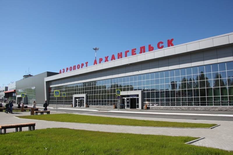 Сообщение о бомбе в аэропорте Архангельск оказалось ложным