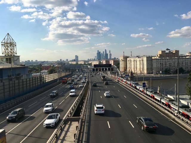 Еще 20 беспилотных автомобилей подготовили для эксплуатации в Москве
