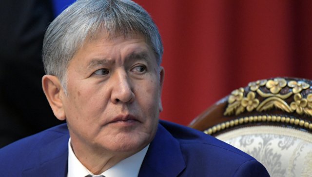 Бывшего президента Киргизии заковали в наручники | Вести.UZ