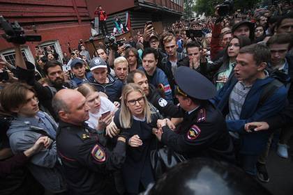Участник митинга обвинил в своем уголовном преследовании Навального и Соболь