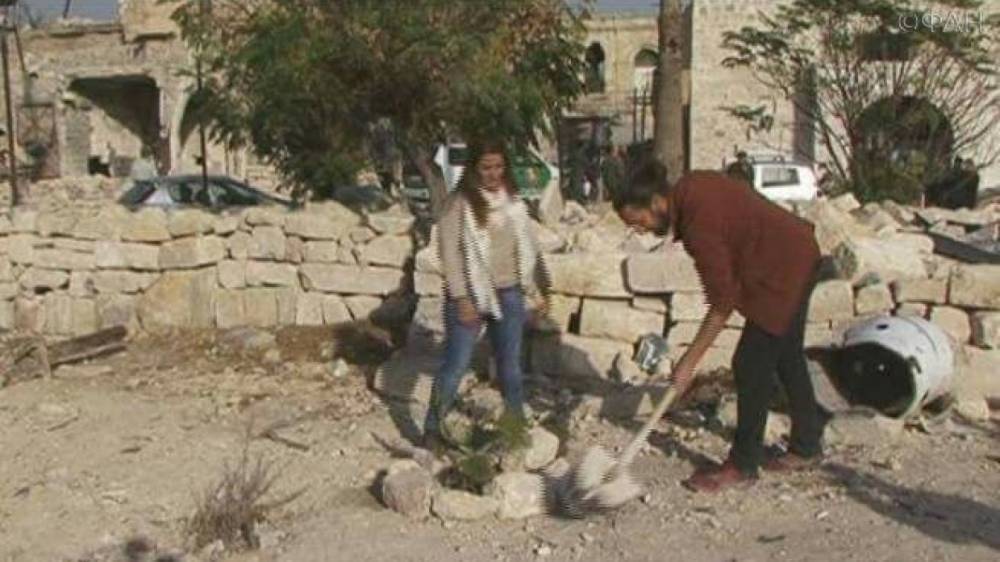 Жители Сирии восстанавливают район в Алеппо за счет продукции с местного завода