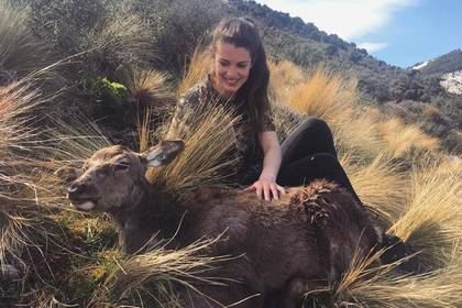 Молодую охотницу раскритиковали за любовь к убийствам животных