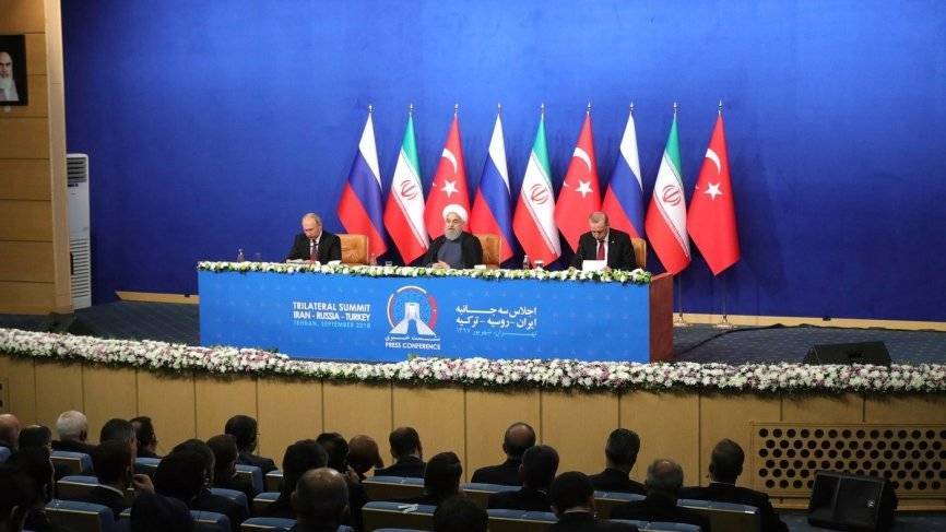 Кремль сообщил о подготовке саммита Россия&nbsp;— Турция&nbsp;— Иран по Сирии
