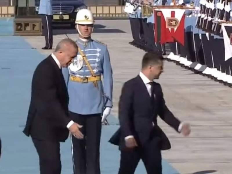 Зеленский заблудился у президентского дворца в Турции
