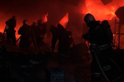 В военной части в Северодвинске загорелся корабль