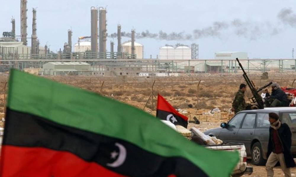 Ливия возобновила добычу нефти на крупнейшем месторождении