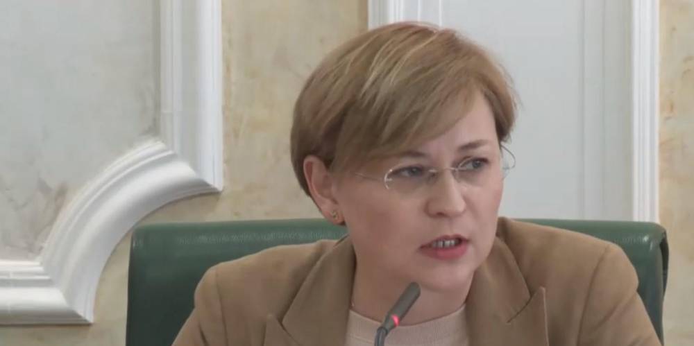 Бокова предложила пригласить на следующее заседание комиссии по госсуверенитету дипломатов из стран, вмешивающихся в дела РФ