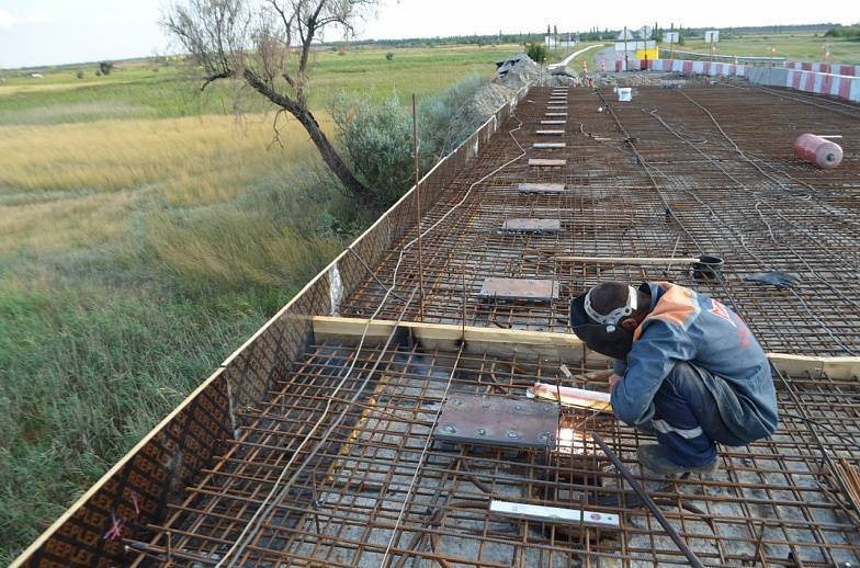 На трассе Азов - Ейск идет капитальный ремонт моста