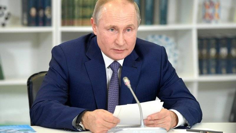 Путину сообщили о задержании экс-президента Киргизии