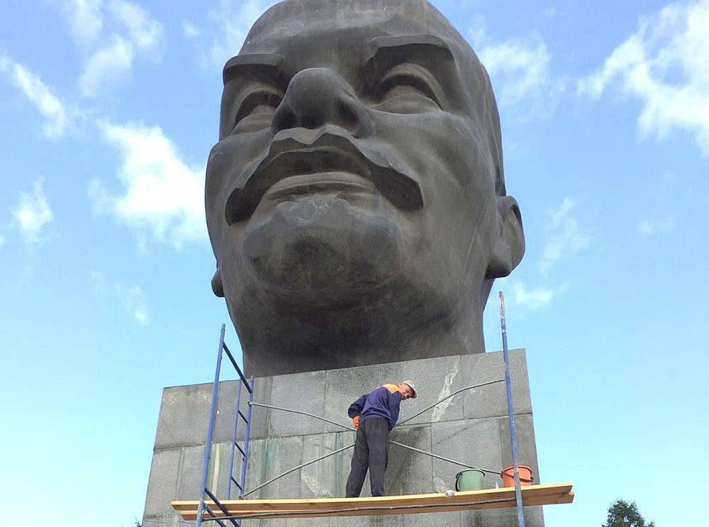 В Улан-Удэ «голове» Ленина устроили банный день
