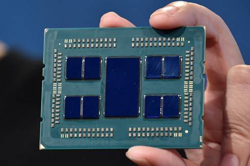 AMD выпустила процессоры с рекордным числом ядер. Они «быстрее и дешевле», чем у Intel