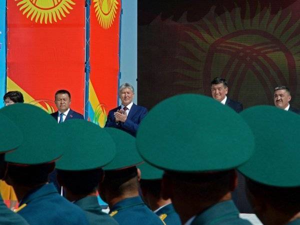 Лидер киргизской оппозиции вернулся на родину