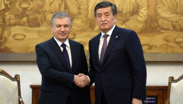 Жээнбеков и Мирзиеев обсудили двустороннее сотрудничество