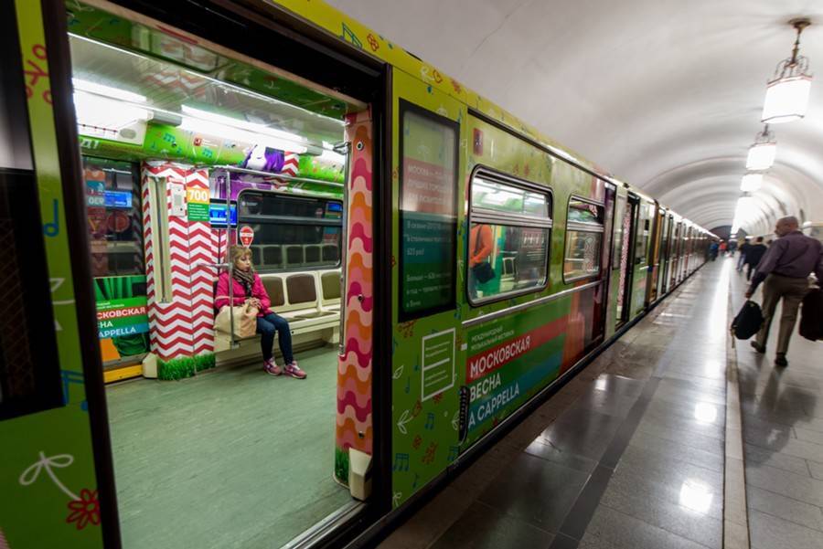 Три миллиона человек видят именные составы метро за полгода – Собянин