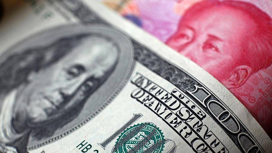 ЦБ Китая снизил курс юаня к доллару до минимума за 11 лет