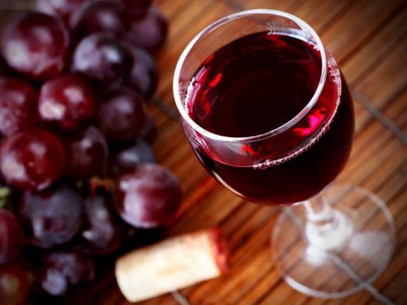 Медики опровергли миф о пользе красного вина