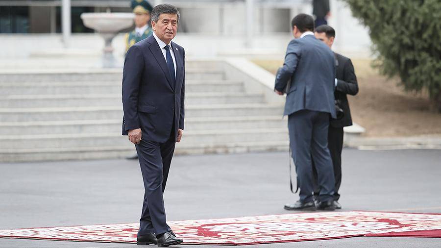 Политолог указал на камень преткновения между двумя президентами Киргизии