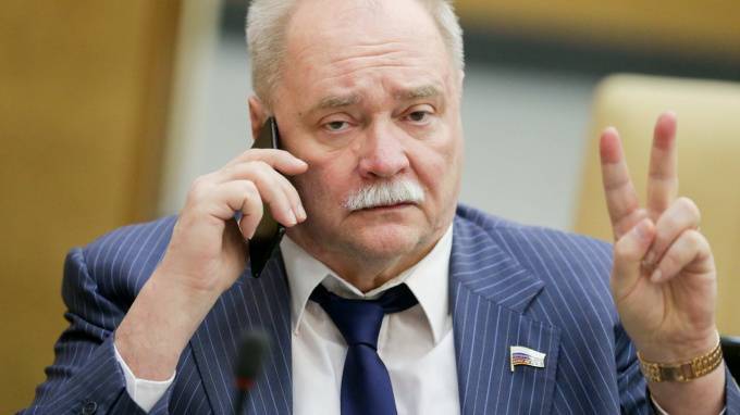 Коммунист Владимир Бортко снялся с выборов губернатора Петербурга