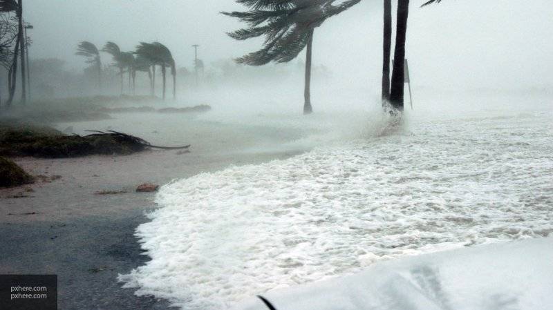 Режим ЧС введен в Южной Каролине из-за урагана "Дориан"