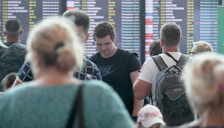 Более 120 рейсов задержаны или отменены в аэропортах Москвы