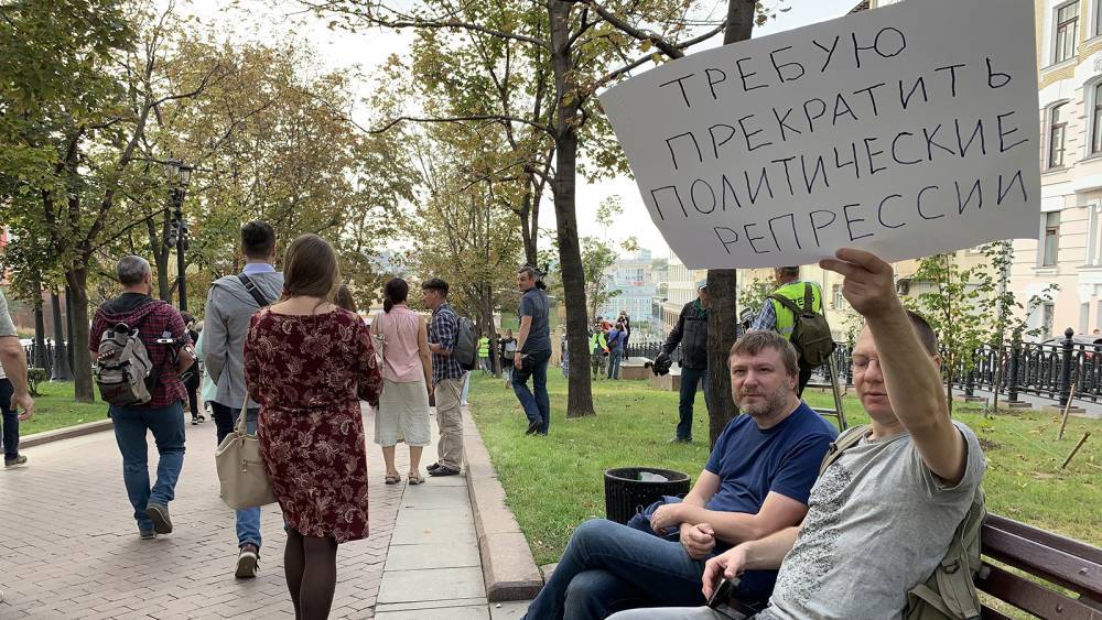 Тухлое шествие Соболь по Бульварному кольцу Соловьев объяснил иссякшим финансированием