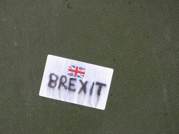 ЕС предложит Великобритании отложить Brexit. Об этом рассказал экс-премьер страны