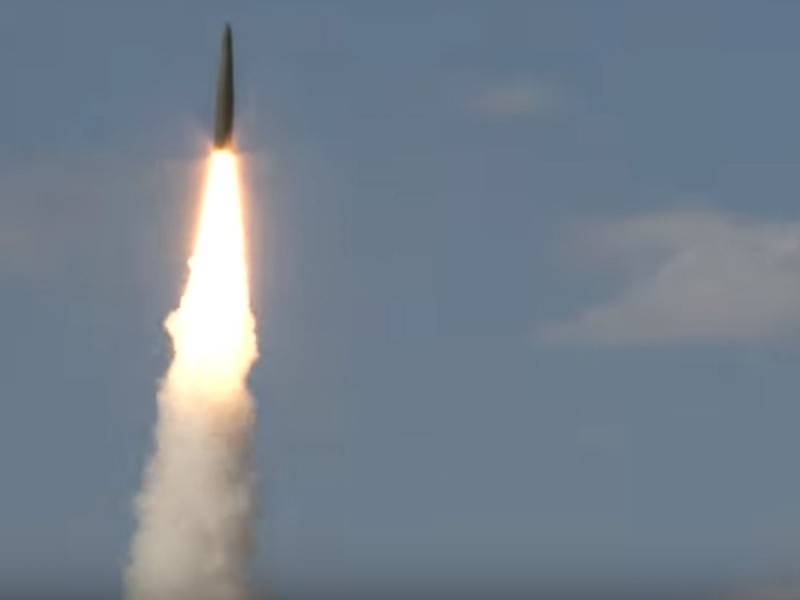 Минобороны обнародовало видео запуска баллистической ракеты «Искандера»